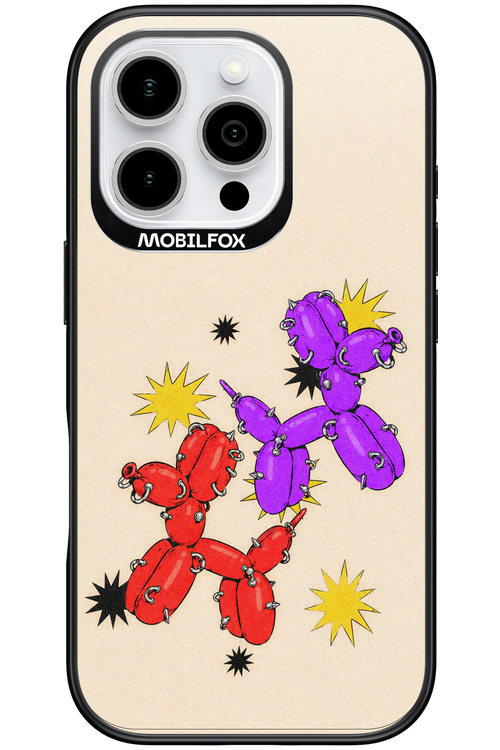 Dog Fight 2.0 - Apple iPhone 16 Pro