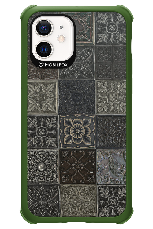 Tiles 2.0 - Apple iPhone 12