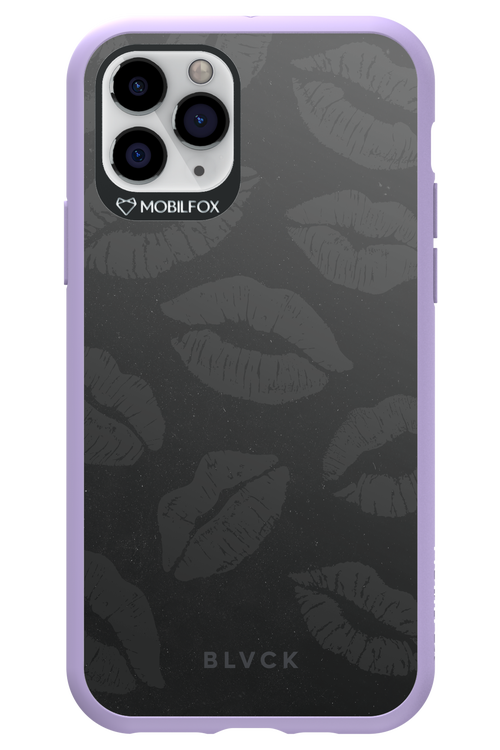 Dark Lips - Apple iPhone 11 Pro