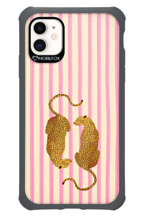 Retro Leo 2.0 - Apple iPhone 11