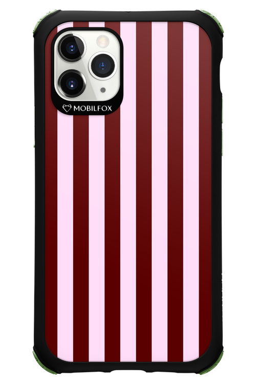 Circus Romance 2.0 - Apple iPhone 11 Pro