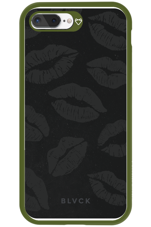 Dark Lips - Apple iPhone 8 Plus