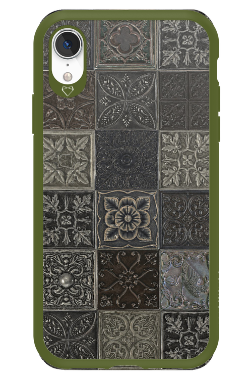 Tiles 2.0 - Apple iPhone XR