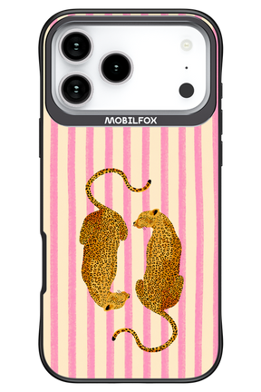 Retro Leo 2.0 - Apple iPhone 17 Pro Max