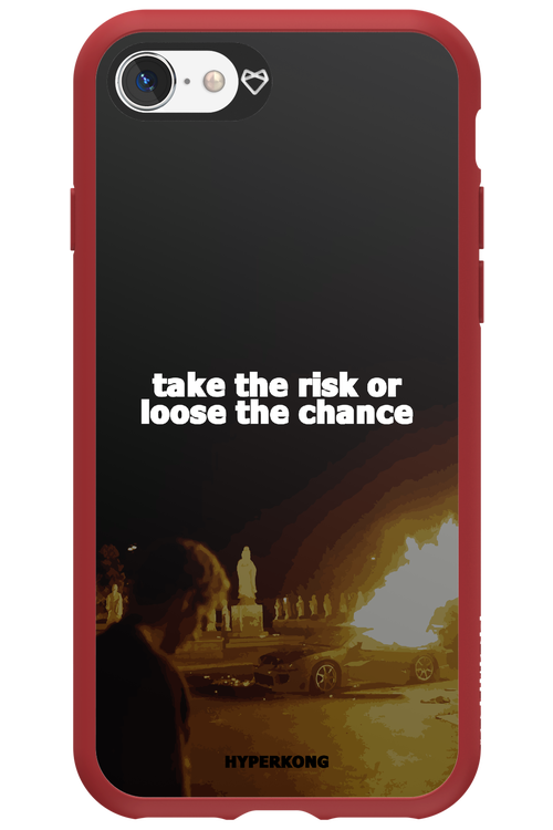 RISK 2.0 - Apple iPhone 8