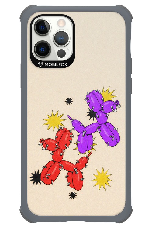 Dog Fight 2.0 - Apple iPhone 12 Pro