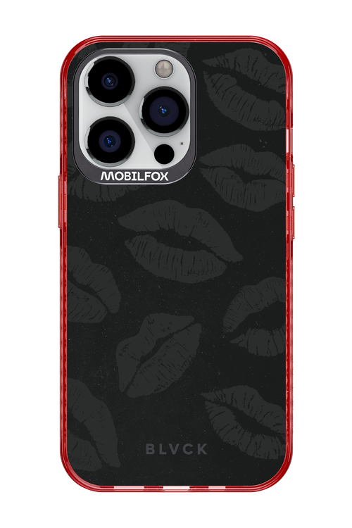 Dark Lips - Apple iPhone 13 Pro