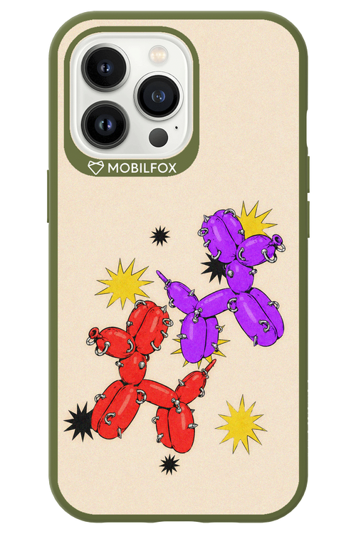 Dog Fight 2.0 - Apple iPhone 13 Pro