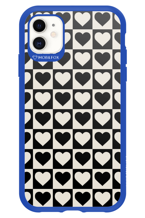 Checkered Heart - Apple iPhone 11