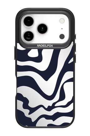 Fluid Mirror 2.0 - Apple iPhone 17 Pro