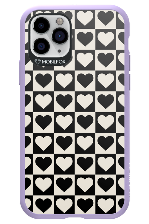 Checkered Heart - Apple iPhone 11 Pro