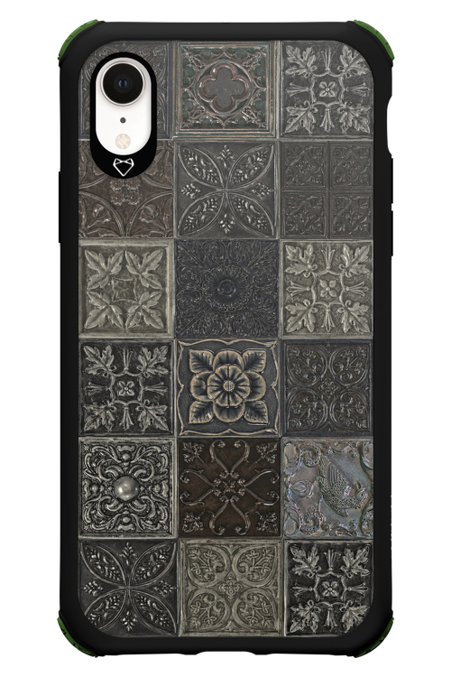 Tiles 2.0 - Apple iPhone XR