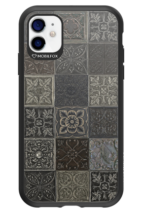 Tiles 2.0 - Apple iPhone 11