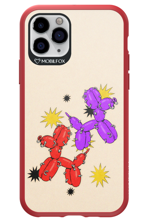 Dog Fight 2.0 - Apple iPhone 11 Pro