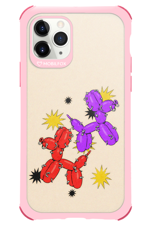Dog Fight 2.0 - Apple iPhone 11 Pro