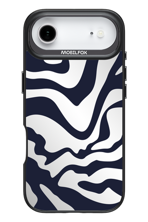 Fluid Mirror 2.0 - Apple iPhone 17 Air