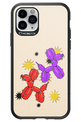 Dog Fight 2.0 - Apple iPhone 11 Pro