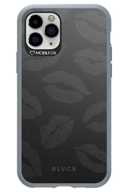 Dark Lips - Apple iPhone 11 Pro