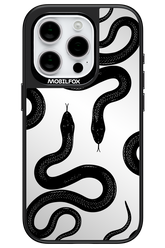 Black Mamba Mirror 2.0 - Apple iPhone 15 Pro
