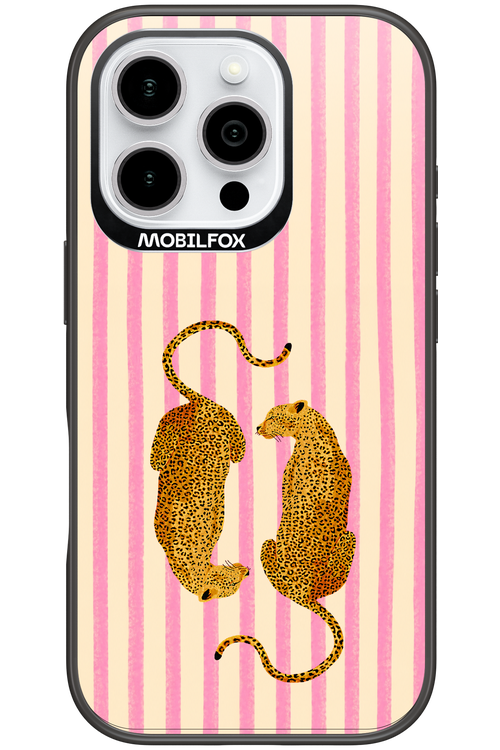 Retro Leo 2.0 - Apple iPhone 16 Pro